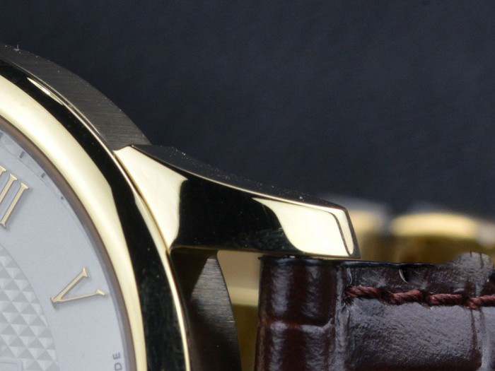 品鉴稳重雅典的天梭力洛克系列镀金腕表（图）